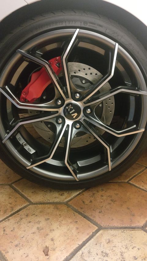 Kia Cee'd Sportswagon (CD) (18~UP) Front Big Brake Kit